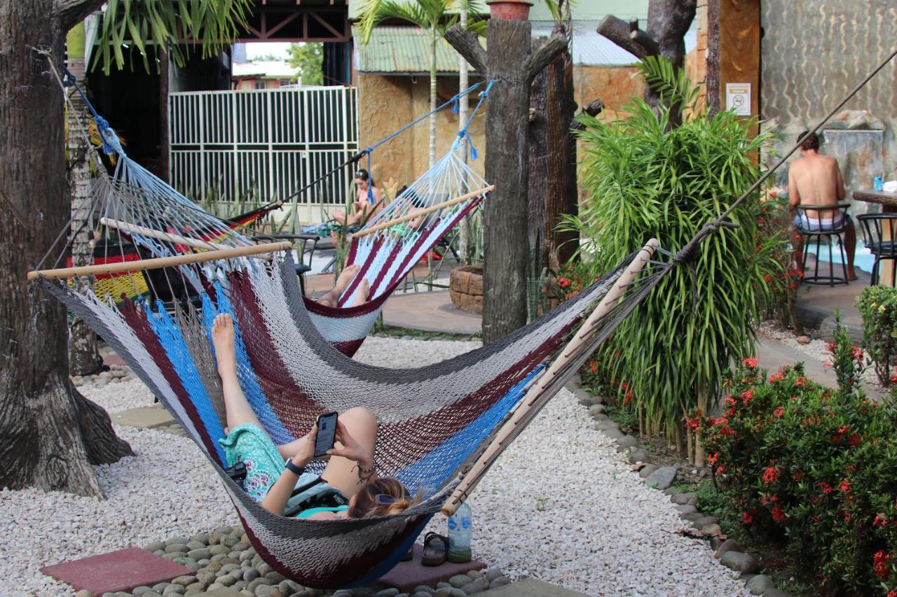 Arenal Poshpacker Hostel La Fortuna Bagian luar foto