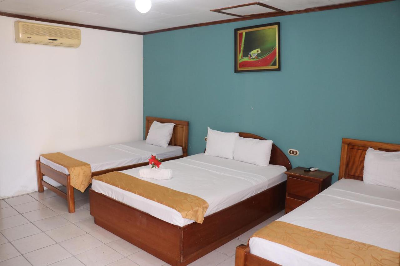 Arenal Poshpacker Hostel La Fortuna Bagian luar foto