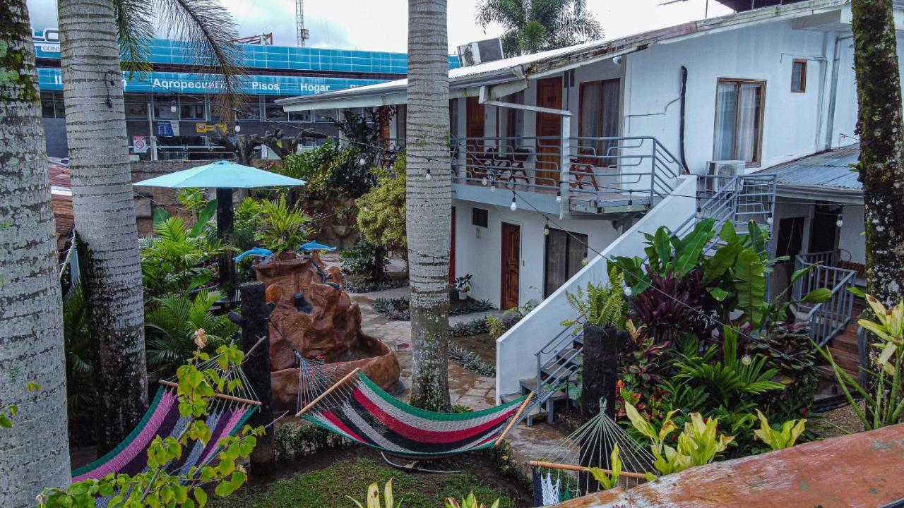 Arenal Poshpacker Hostel La Fortuna Bagian luar foto