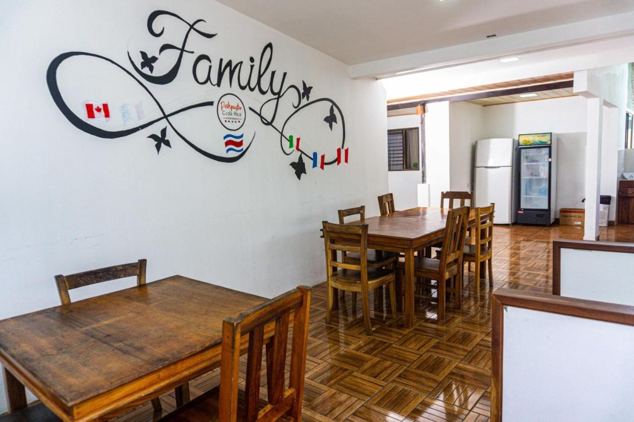 Arenal Poshpacker Hostel La Fortuna Bagian luar foto