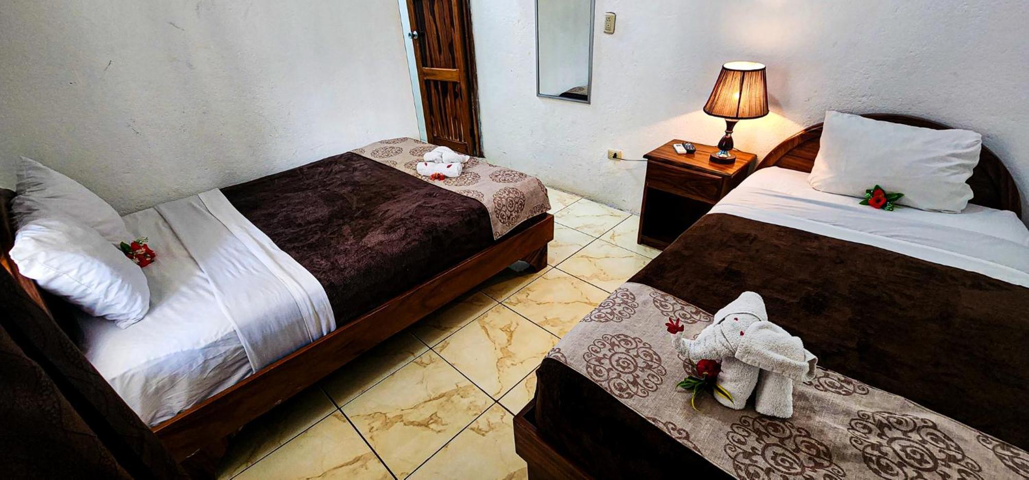 Arenal Poshpacker Hostel La Fortuna Bagian luar foto